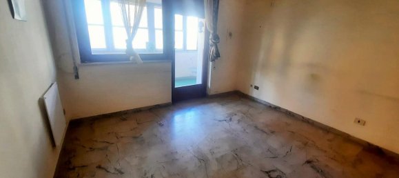 6 rooms Apartment in Palermo, Italy No. 15572 2