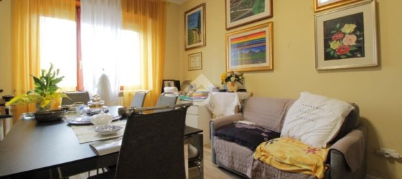 2-salle Appartement à Sedriano, Italy No. 59397 5