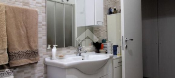 2-salle Appartement à Sedriano, Italy No. 59397 12