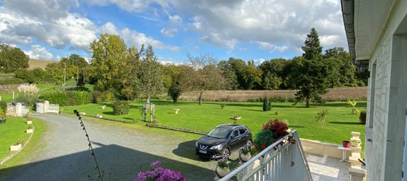 3 bedrooms Castles in Candes-Saint-Martin, France No. 155261 5