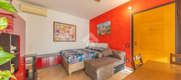 1 bedroom Apartment in Pomezia, Italy No. 68133 2