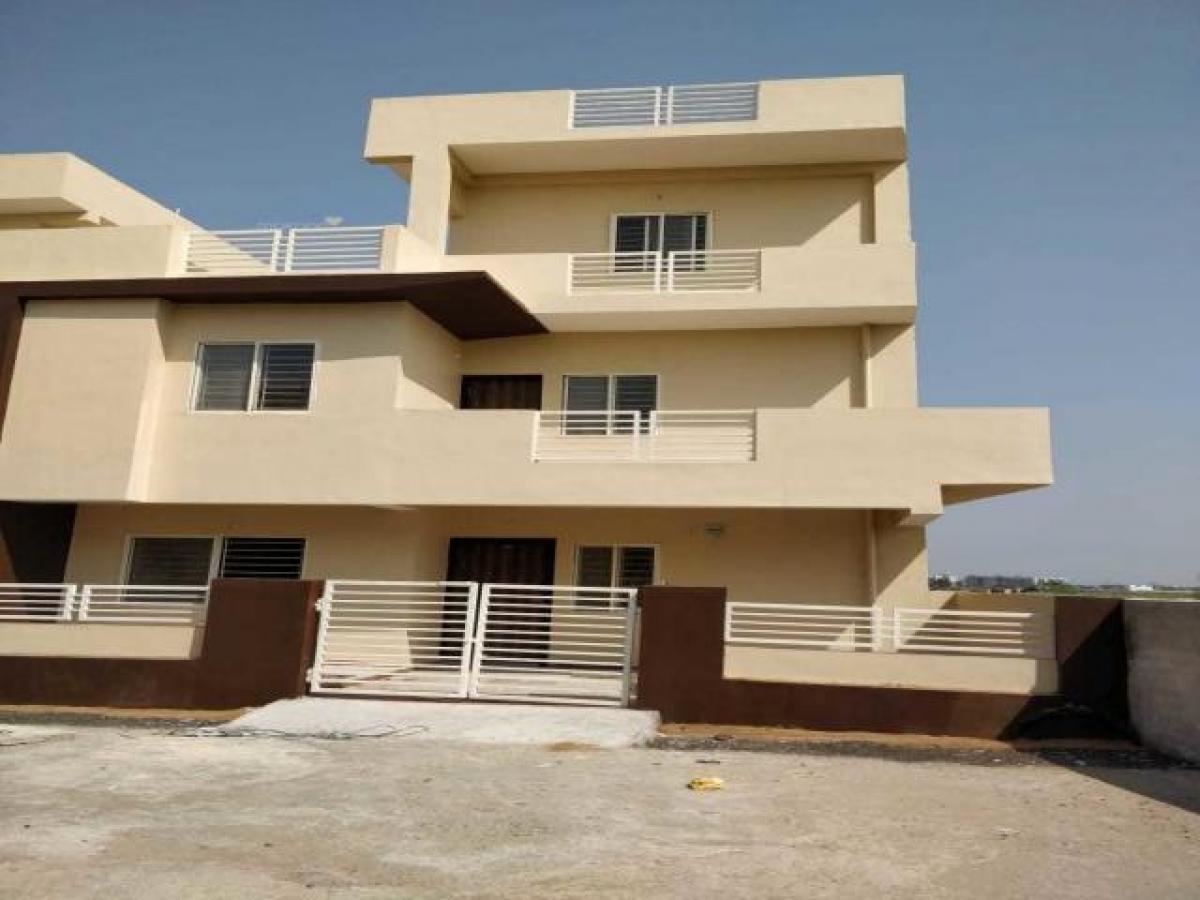 4 bedrooms House in Bhopal, India No. 24944