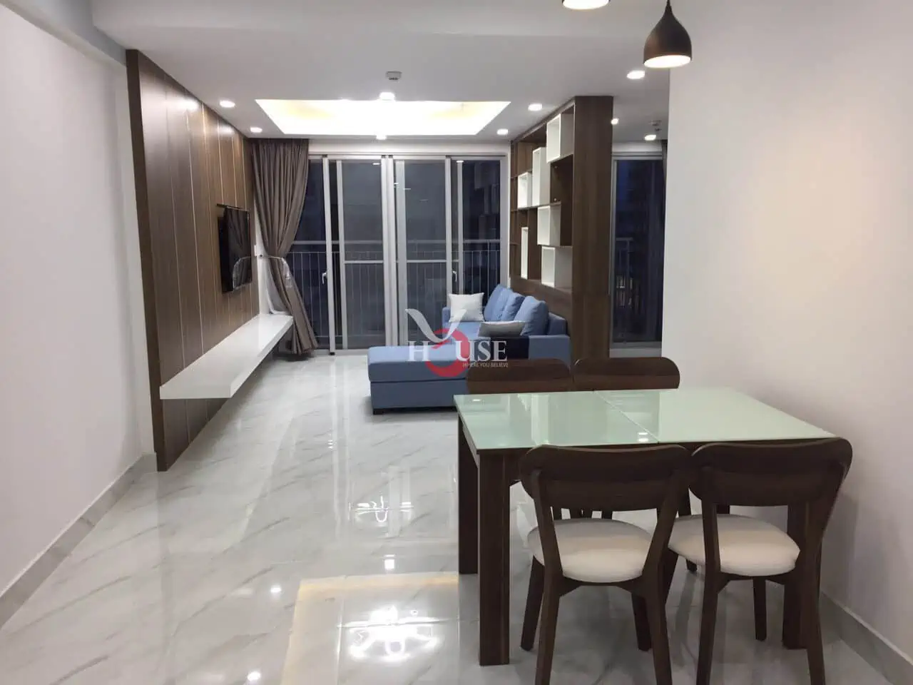 Кондоминиум  с 3 спальнями в Район 7, Вьетнам № 9930