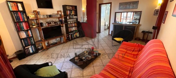 4-Zimmer Wohnung in Valverde, Italy, Nr. 177080 11