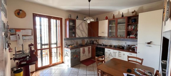 4-Zimmer Wohnung in Valverde, Italy, Nr. 177080 10
