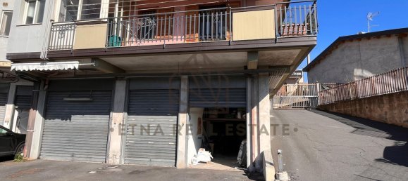 4-Zimmer Wohnung in Valverde, Italy, Nr. 177080 3