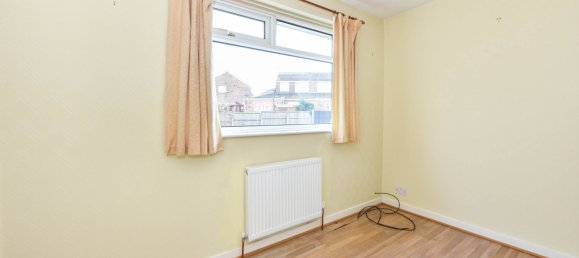 بنغالو في Oldham, United Kingdom رقم 2197 5