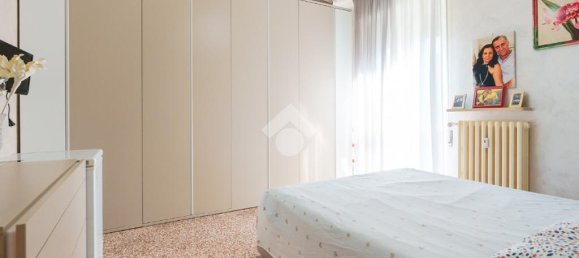 3 bedrooms Apartment in Treviglio, Italy No. 298352 3