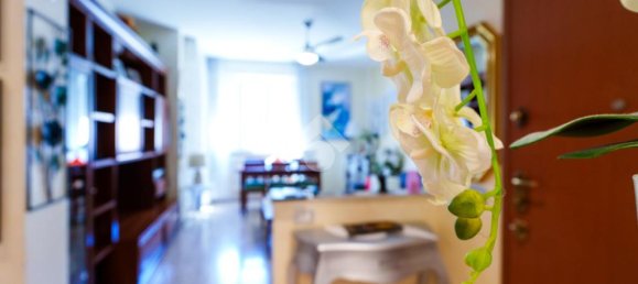 3 bedrooms Apartment in Treviglio, Italy No. 298352 4