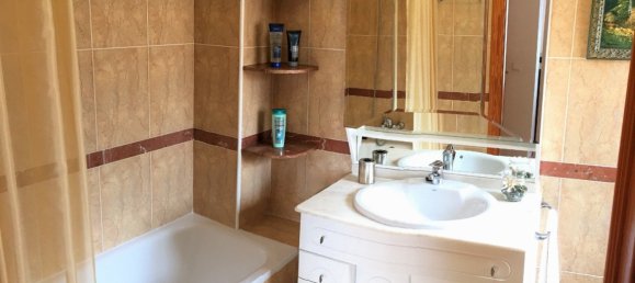 4 bedrooms Villa in La Nucia, Spain No. 4335 13