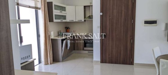 1 bedroom Penthouse in Sliema, Malta No. 4910 5