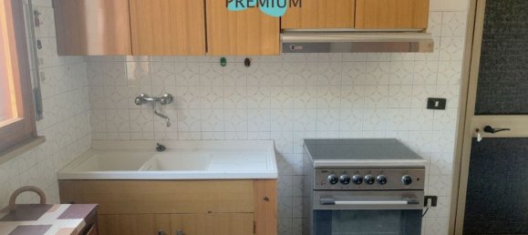 4 bedrooms House in Forlì, Italy No. 381499 7