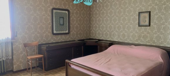 4 bedrooms House in Forlì, Italy No. 381499 14