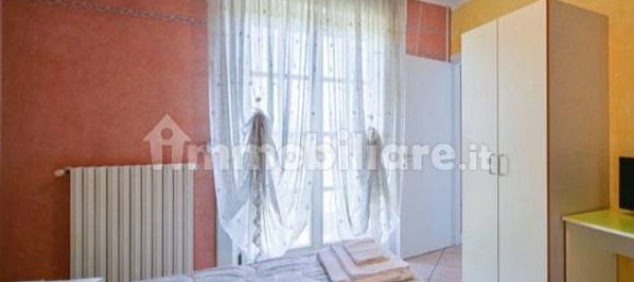 Villa de 20 dormitorios en Lainate, Italy No. 85443 41