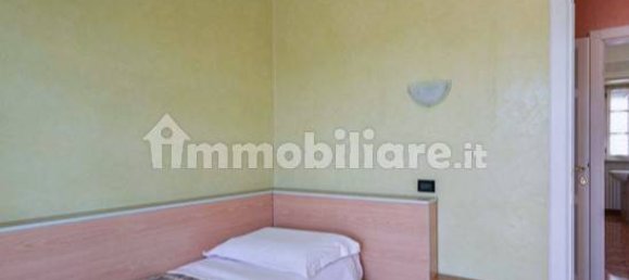 Villa de 20 dormitorios en Lainate, Italy No. 85443 43