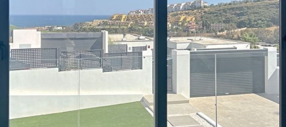 4 Schlafzimmer Haus in La Duquesa, Spain, Nr. 183440 3