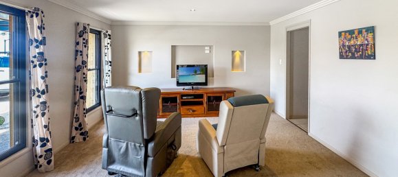 4 bedrooms House in Kingaroy, Australia No. 108 2