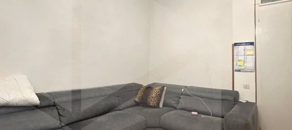 6 rooms Apartment in Vicenza, Italy No. 22360 4