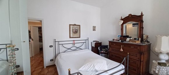 5 bedrooms Apartment in Empoli, Italy No. 348018 12