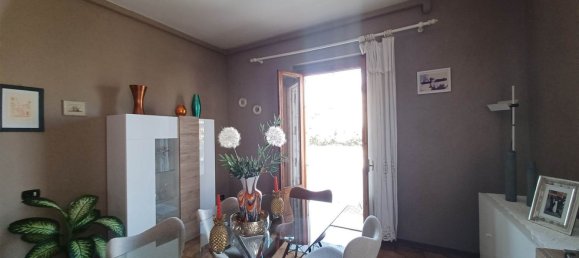 5 bedrooms Apartment in Empoli, Italy No. 348018 9