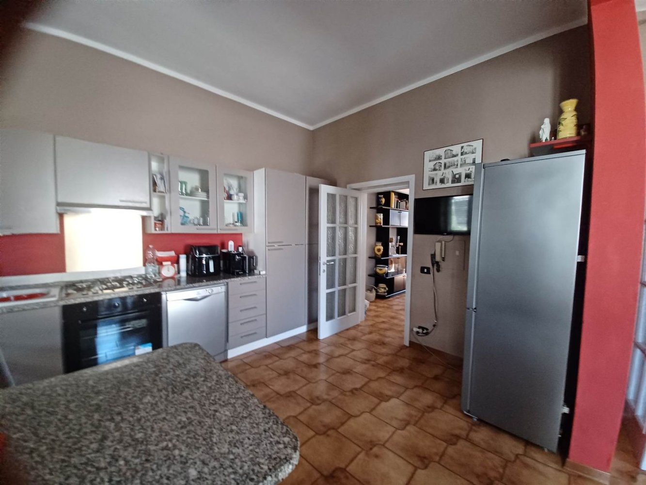 5 bedrooms Apartment in Empoli, Italy No. 348018