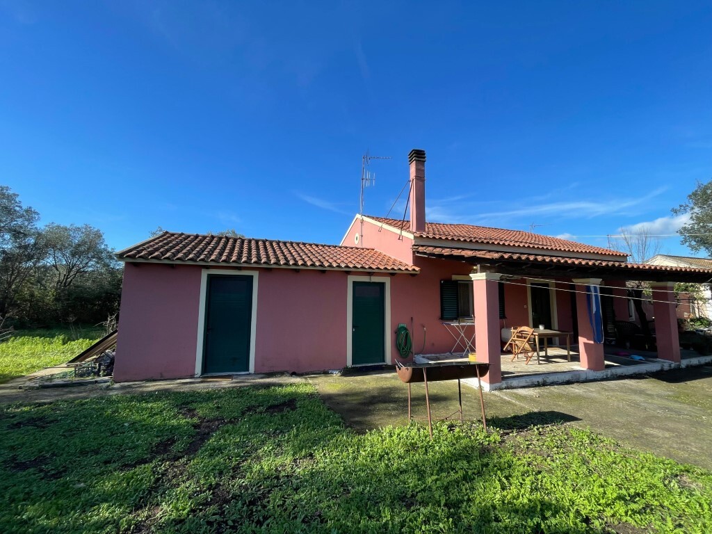  عقار تجاري في Corfu, Greece 220متر مربع رقم 4222