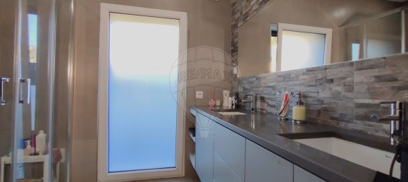 4 غرف نوم منزل في Loures, Portugal رقم 178233 19