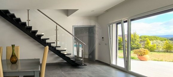 4 غرف نوم منزل في Loures, Portugal رقم 178233 41