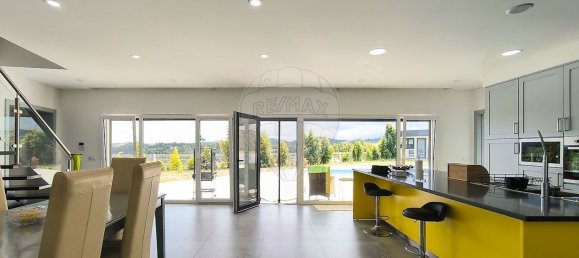 4 غرف نوم منزل في Loures, Portugal رقم 178233 39