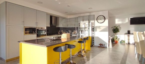 4 غرف نوم منزل في Loures, Portugal رقم 178233 32