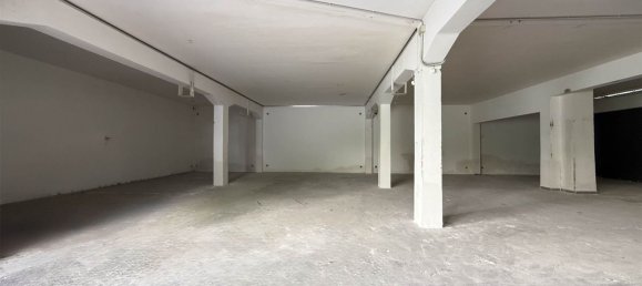 550m² Warehouse in Catania, Italy No. 343050 8