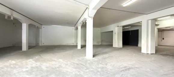 550m² Warehouse in Catania, Italy No. 343050 2