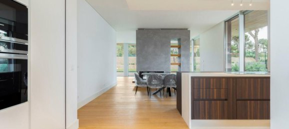 4 bedrooms Villa in Cascais, Portugal No. 122571 6