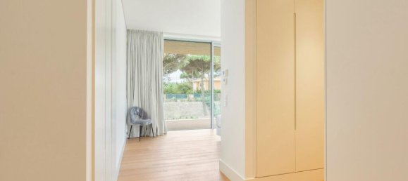 4 bedrooms Villa in Cascais, Portugal No. 122571 16