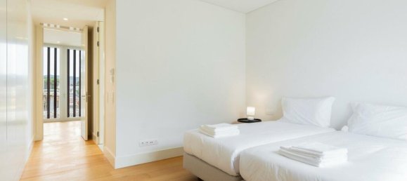 4 bedrooms Villa in Cascais, Portugal No. 122571 10