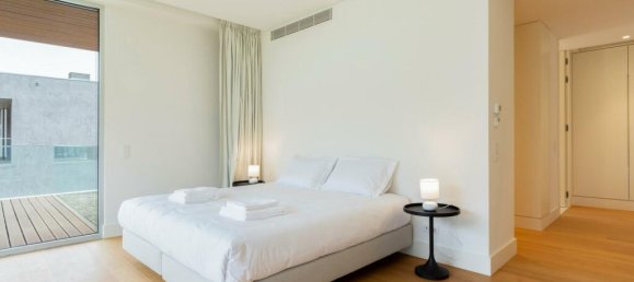 4 bedrooms Villa in Cascais, Portugal No. 122571 14