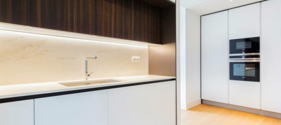 4 bedrooms Villa in Cascais, Portugal No. 122571 8