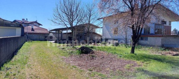 3 Schlafzimmer Villa in Udine, Italy, Nr. 250829 3