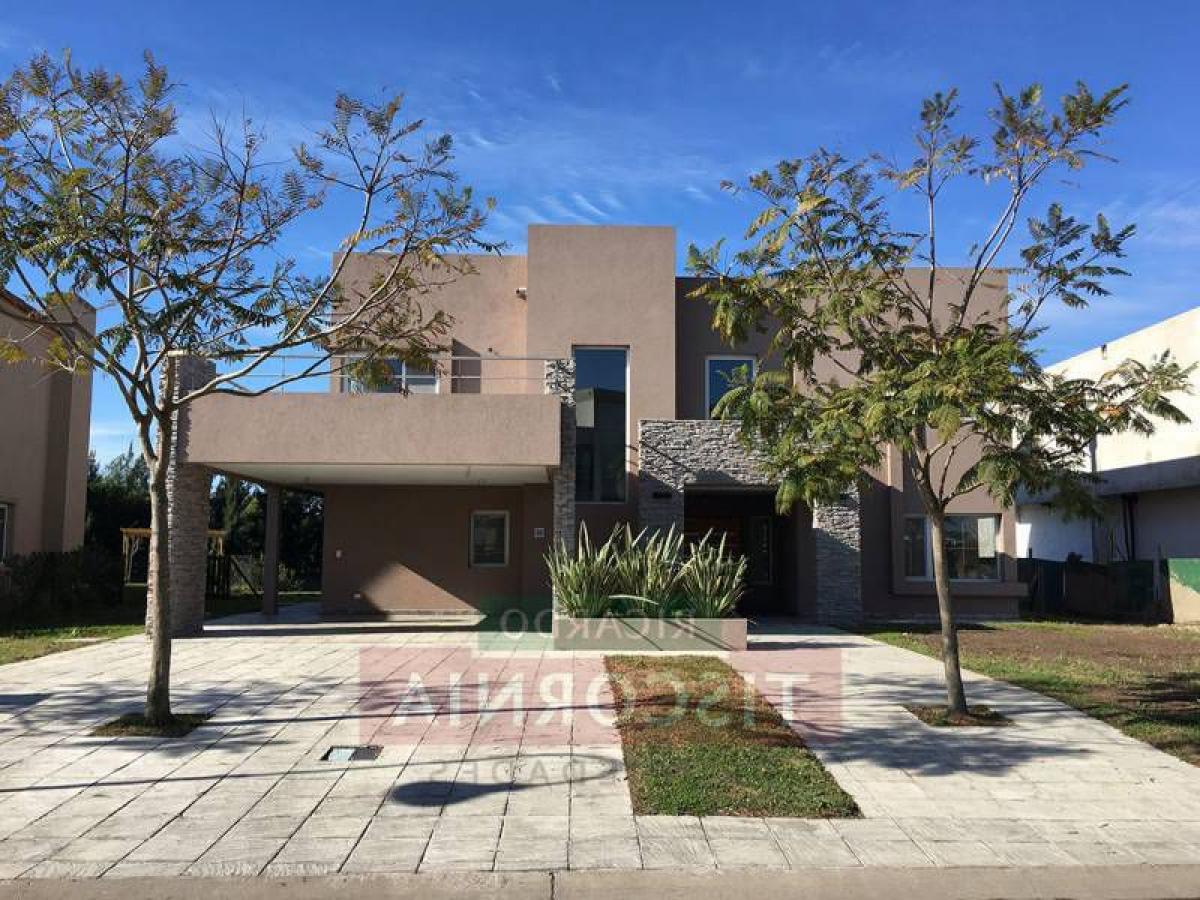 Дом с 4 спальнями в Тигре, Аргентина № 20833