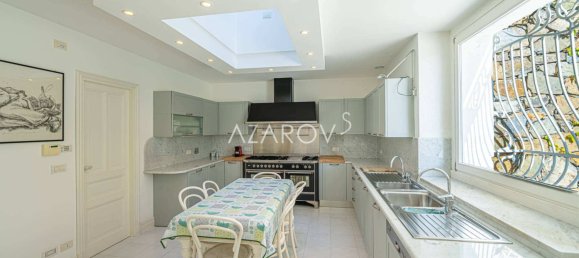 7 bedrooms Villa in Ospedaletti, Italy No. 61290 4