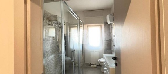 3 Schlafzimmer Wohnung in Rome, Italy, Nr. 370179 20