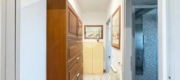 3 Schlafzimmer Wohnung in Rome, Italy, Nr. 370179 14