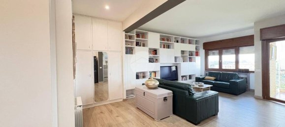 3 Schlafzimmer Wohnung in Rome, Italy, Nr. 370179 3