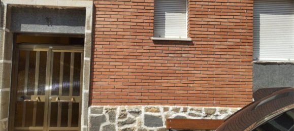 Apartamento de 2 dormitorios en Mieres, Spain No. 177470 15