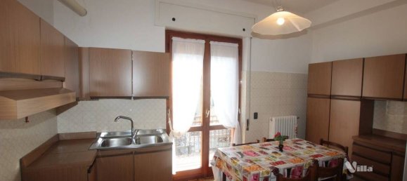 2 Schlafzimmer Villa in Valmadrera, Italy, Nr. 377045 7