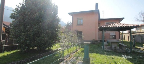 2 Schlafzimmer Villa in Valmadrera, Italy, Nr. 377045 13