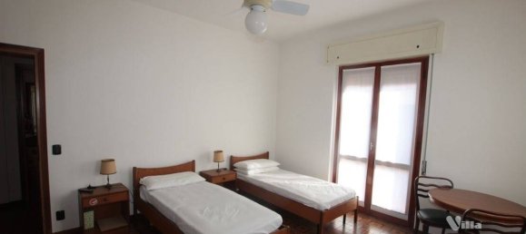 2 Schlafzimmer Villa in Valmadrera, Italy, Nr. 377045 8