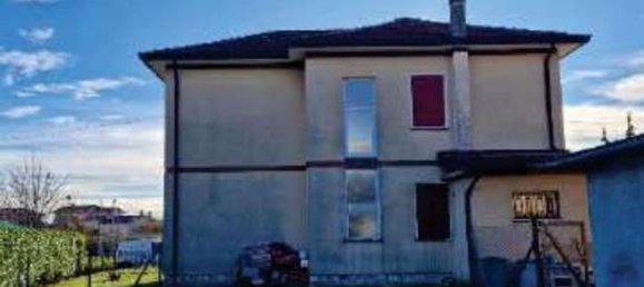 Дом с 8 комнатами в Витторио Венето, Италия № 59025 9