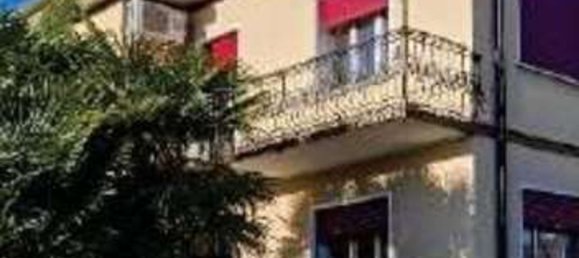 Дом с 8 комнатами в Витторио Венето, Италия № 59025 13