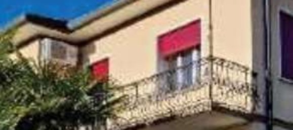 Дом с 8 комнатами в Витторио Венето, Италия № 59025 12